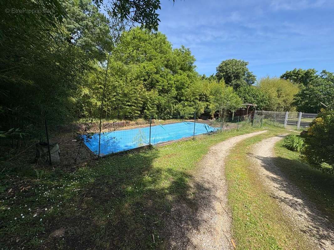 Maison 140 m² à Vacquiers  - photo 8
