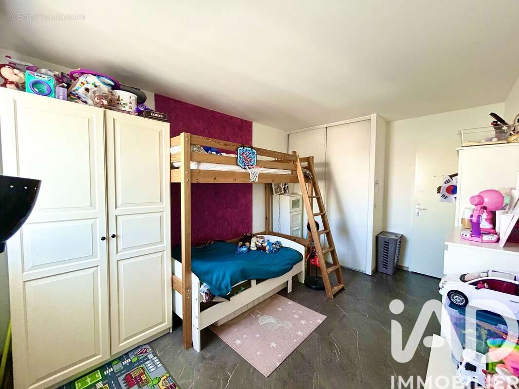 Photo 4 - Appartement à LIEUSAINT