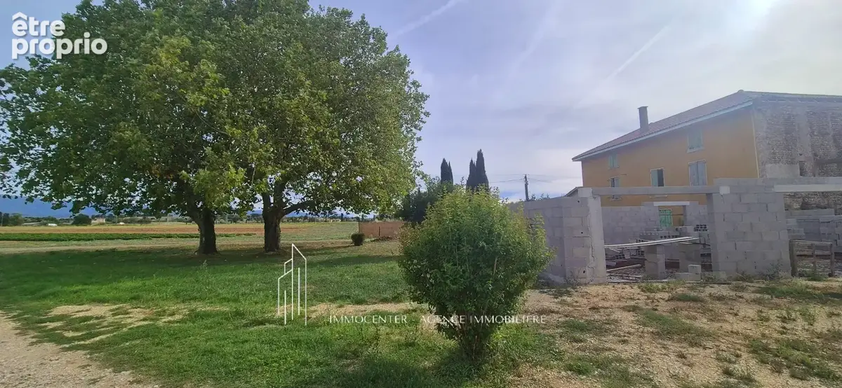 Ferme de caractère à rénover 400 m2 sur 2 850 m2 de terrain. IMMOCENTER BOURG DE PEAGE - photo 17