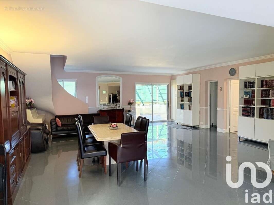 Photo 3 - Maison à SARCELLES