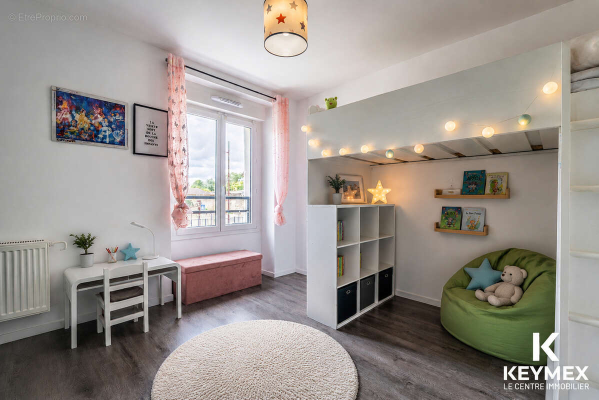 Appartement à MERU
