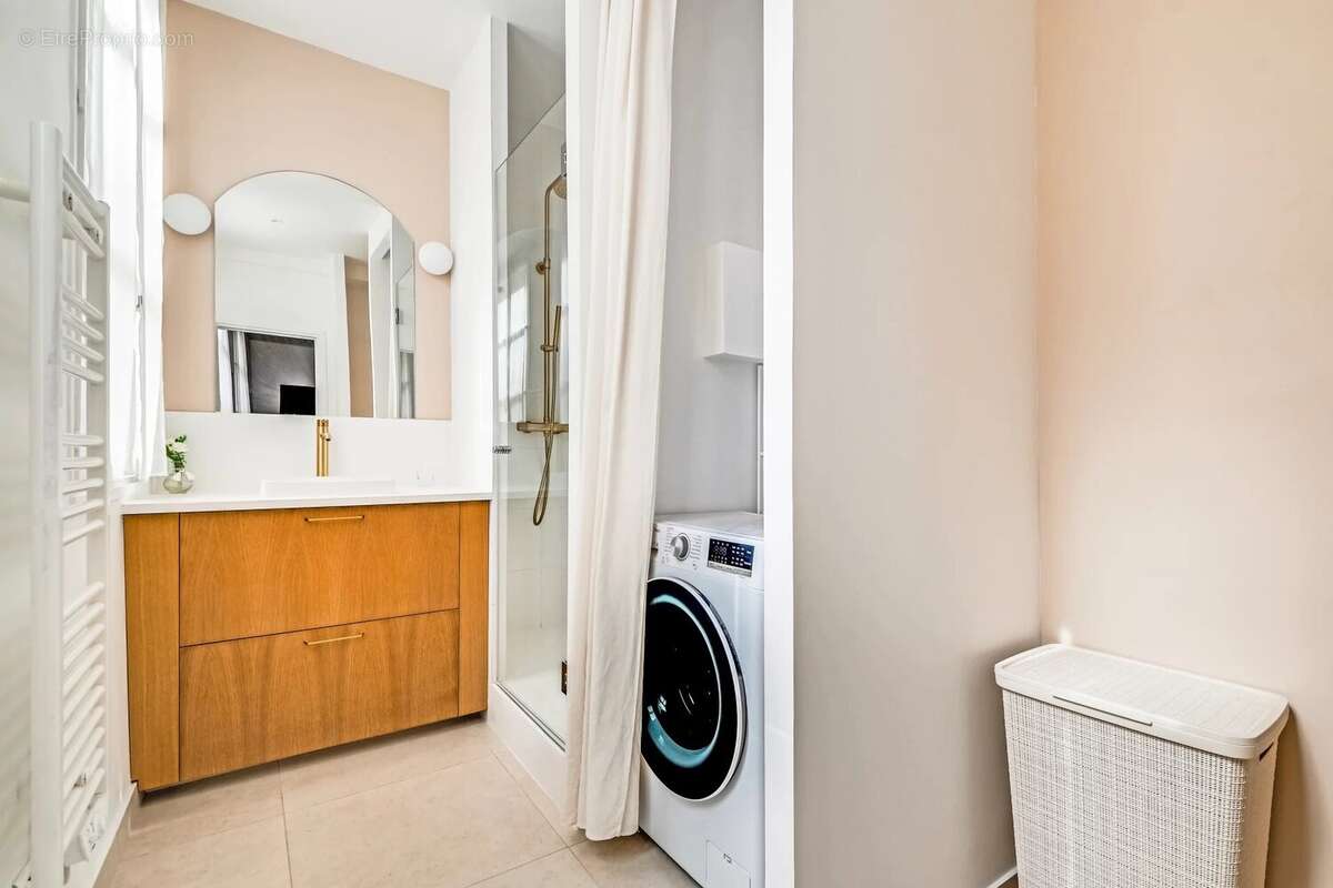 Appartement à PARIS-4E