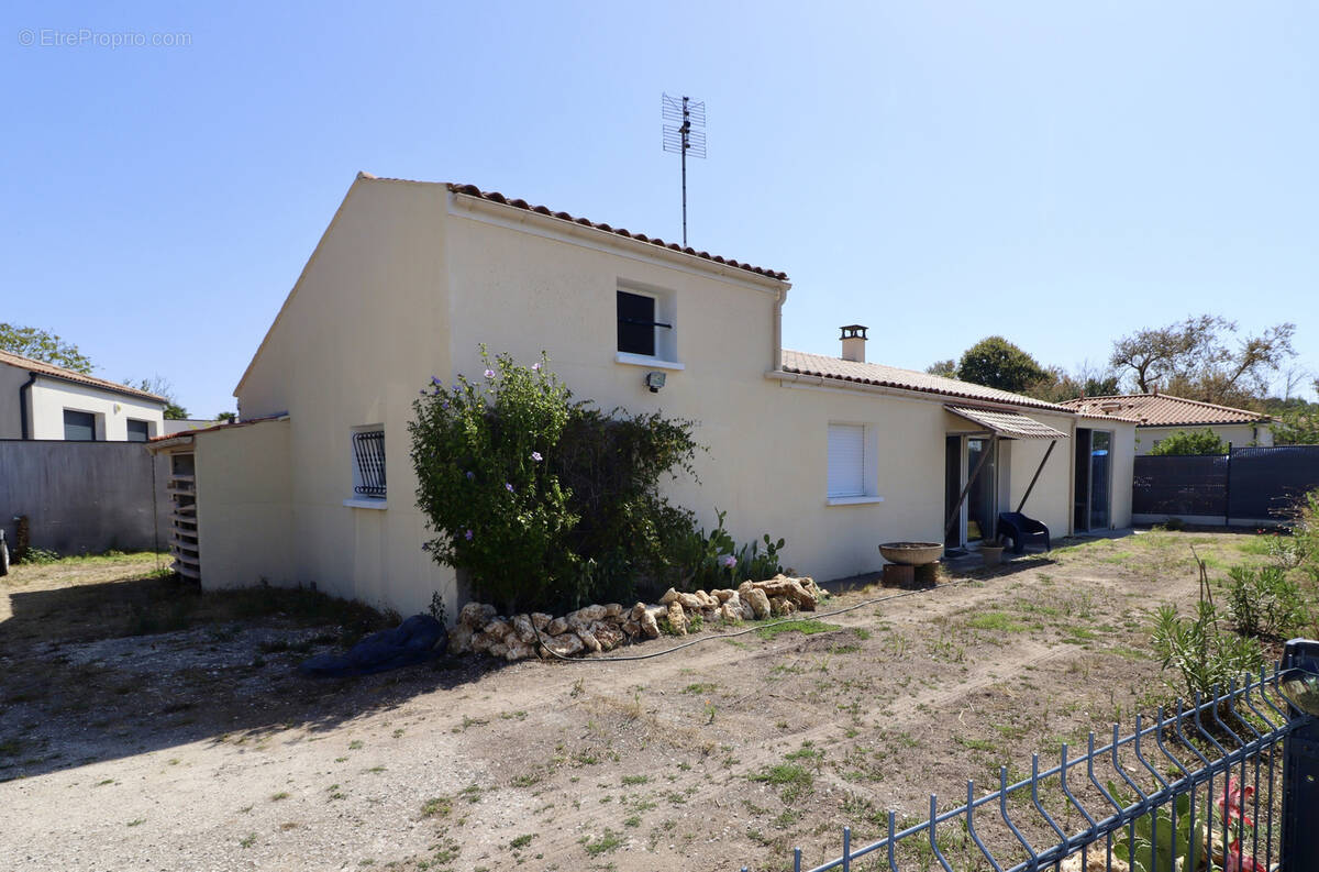 Maison à SEMUSSAC