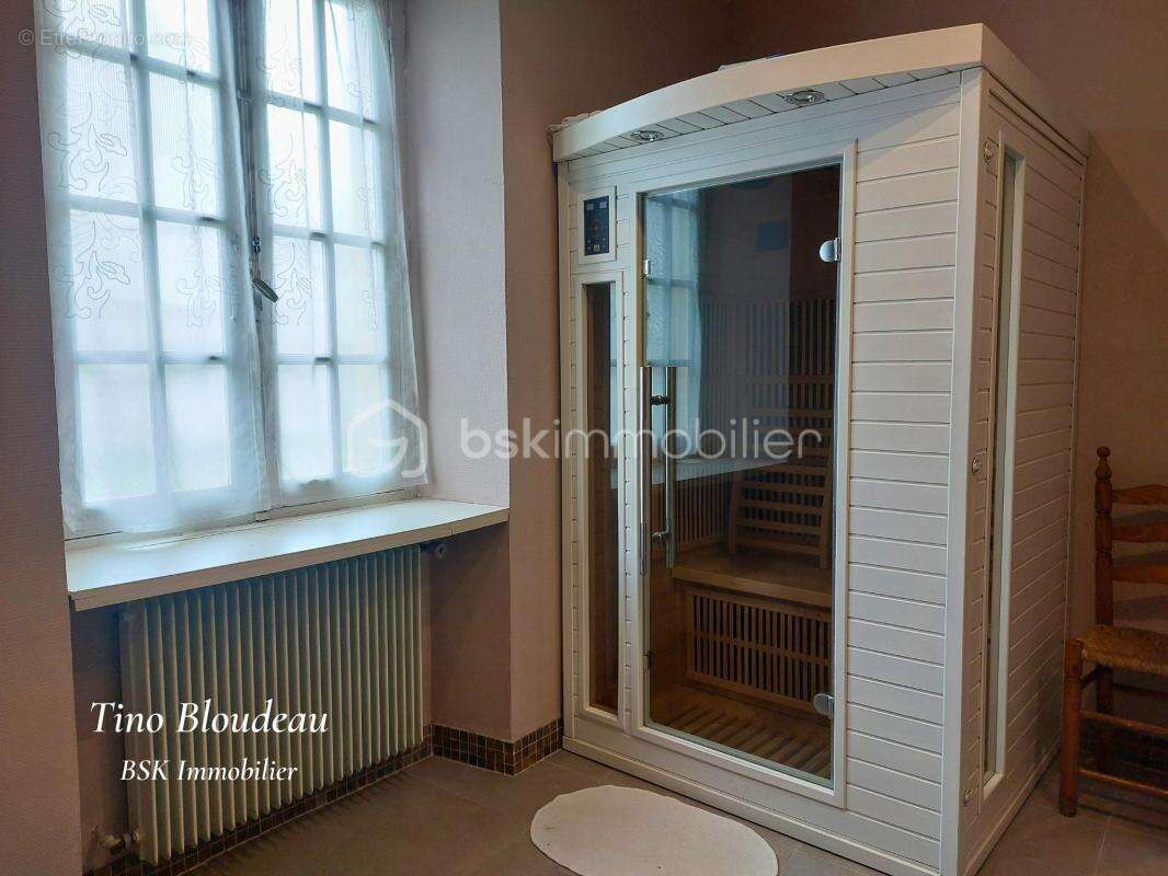 Maison de caractère avec dépendance au cœur de Limeray - photo 25