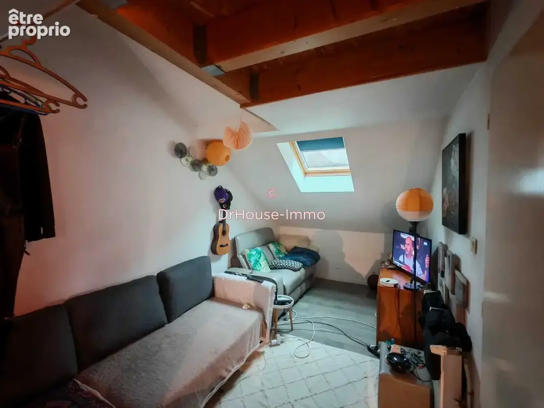 Appartement 1 pièce 27 m² à vendre à Vougy (74130) - photo 3