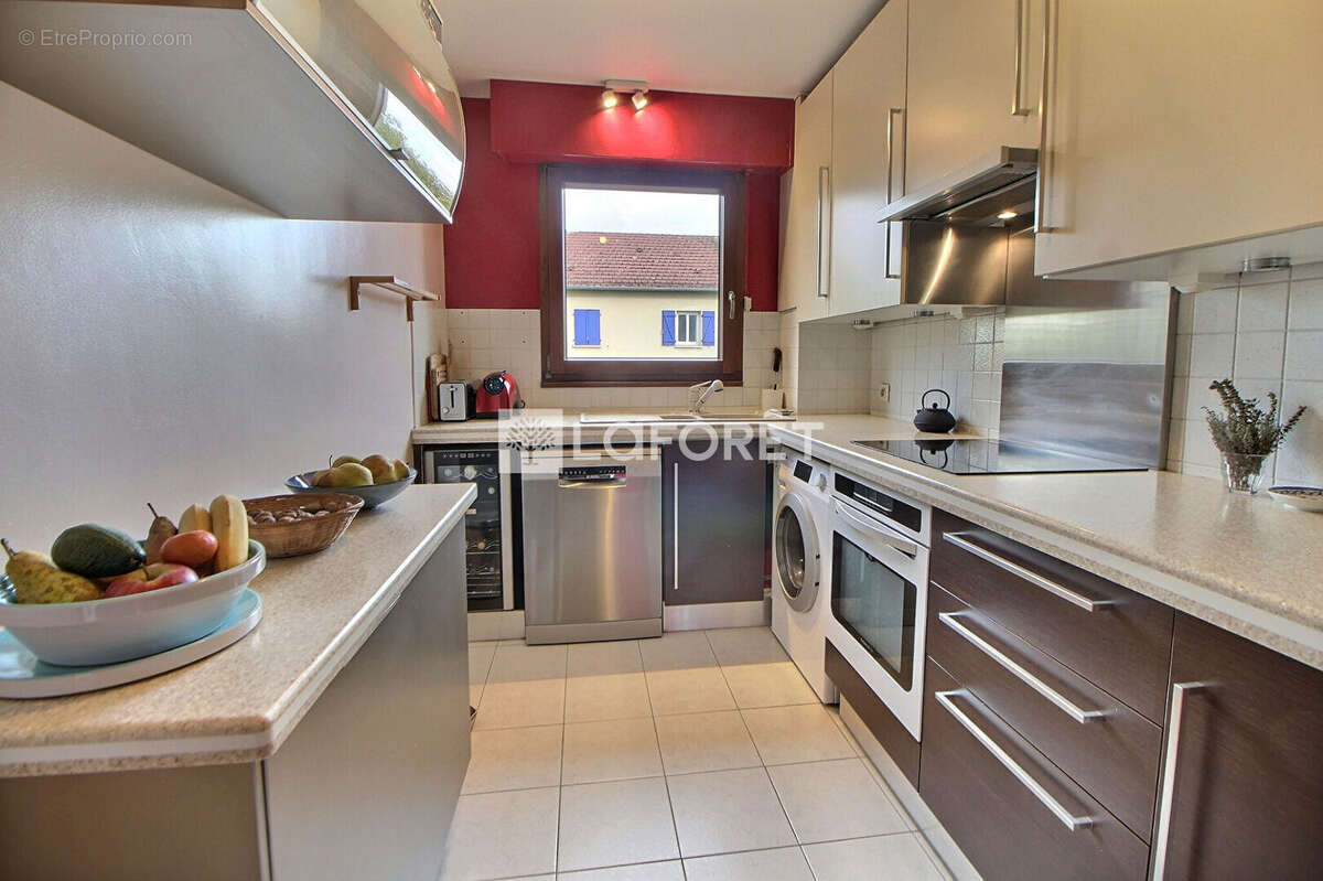 Appartement à SURESNES