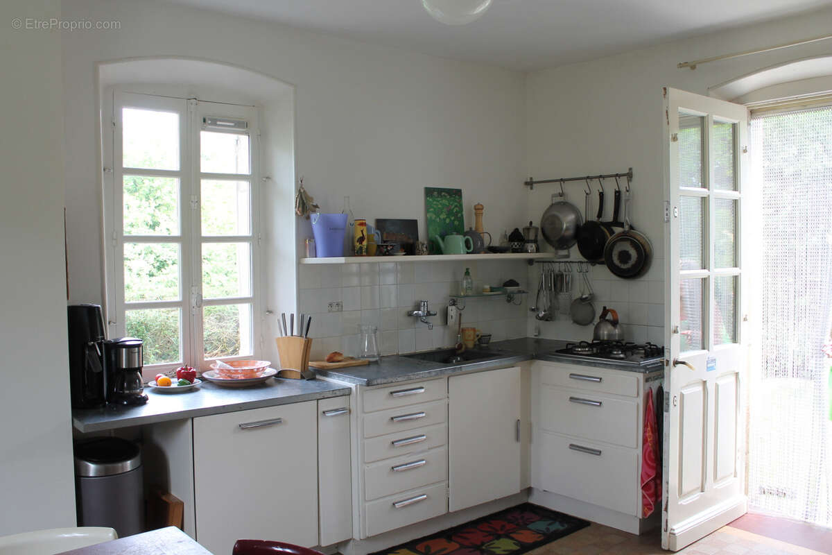 Champillet - Ancienne maison de chemin de fer avec extension sur un terrain de 1260 m2 - photo 5