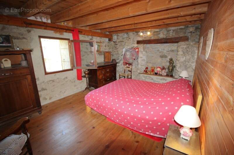 Maison à SAINT-PIERRE-DELS-FORCATS