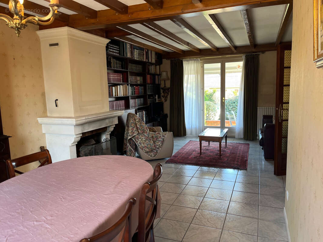 Maison à MIONNAY