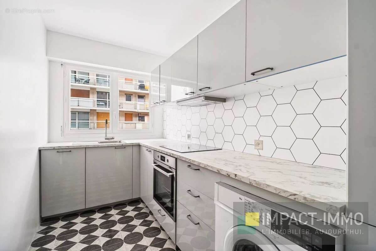 Appartement à PARIS-18E