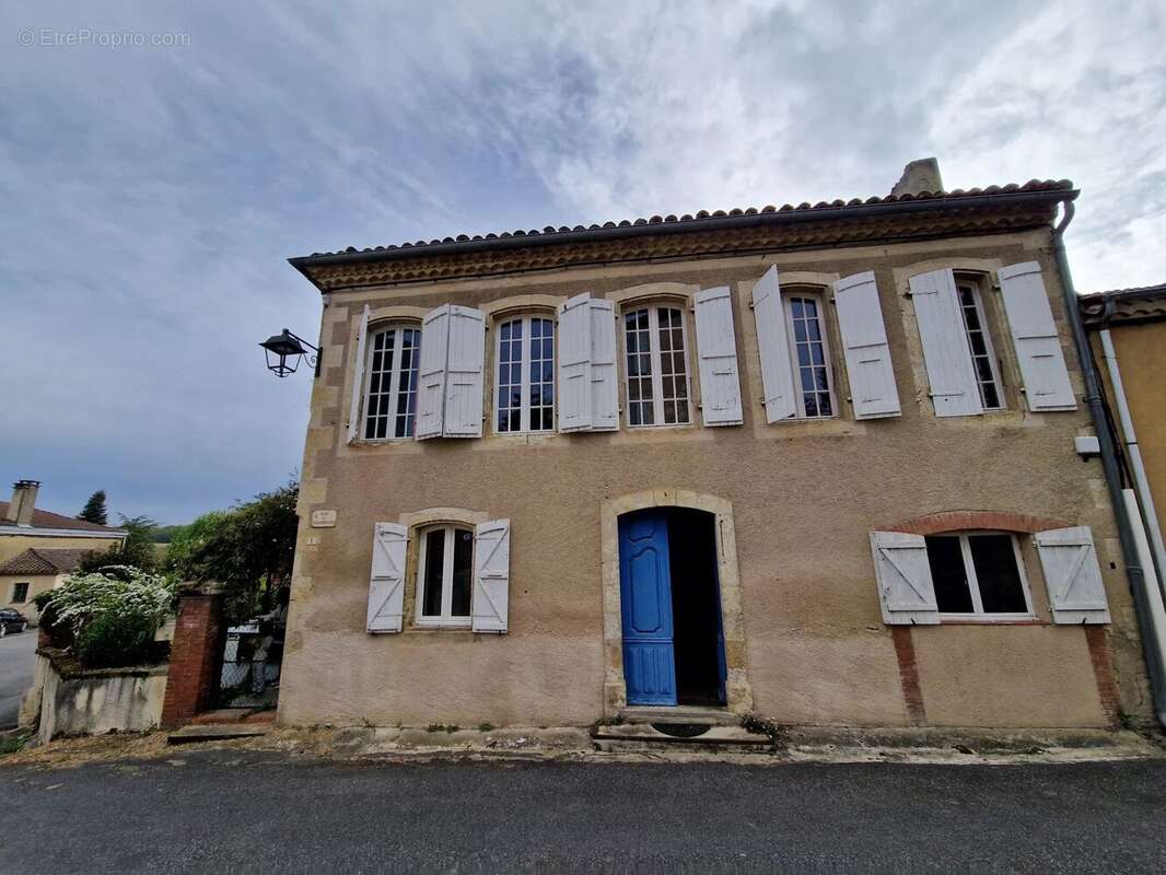 Maison à PESSAN