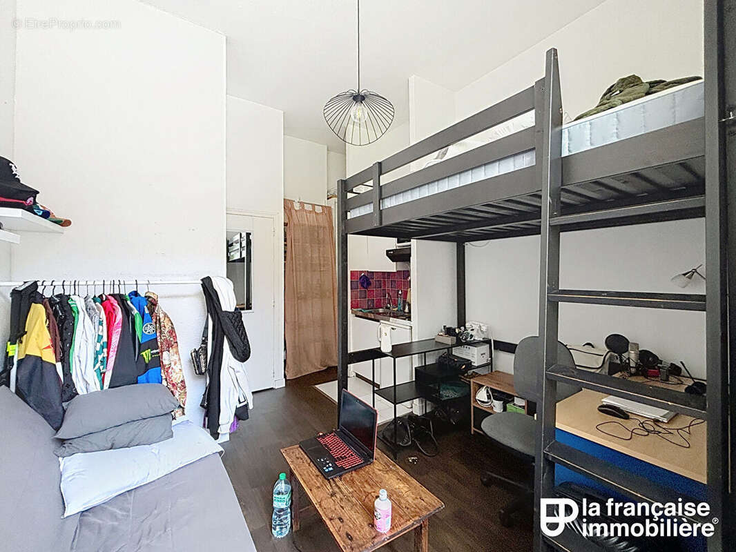 Appartement Rennes - Centre-ville - Studio - 1 pièce - 17.49m² - Place Hoche - photo 2