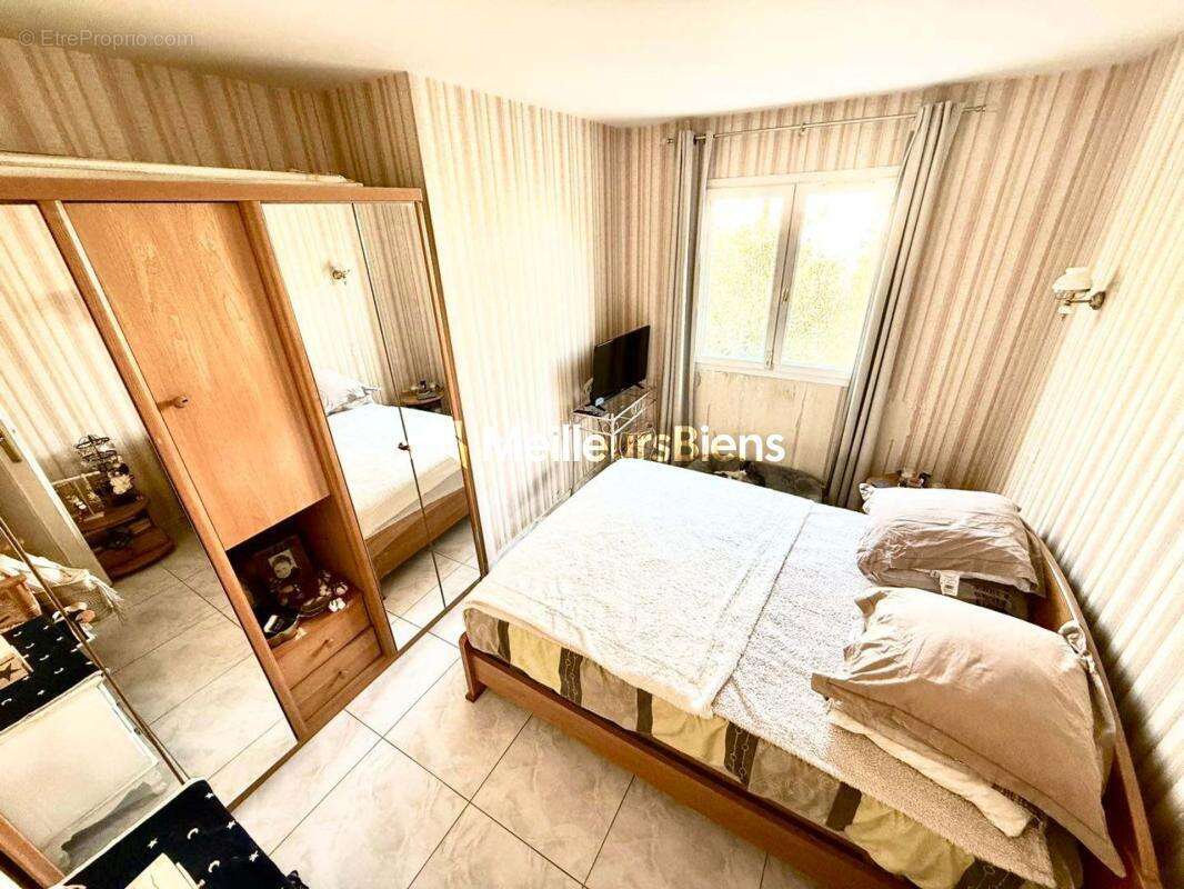 Maison à SAINT-ESTEVE