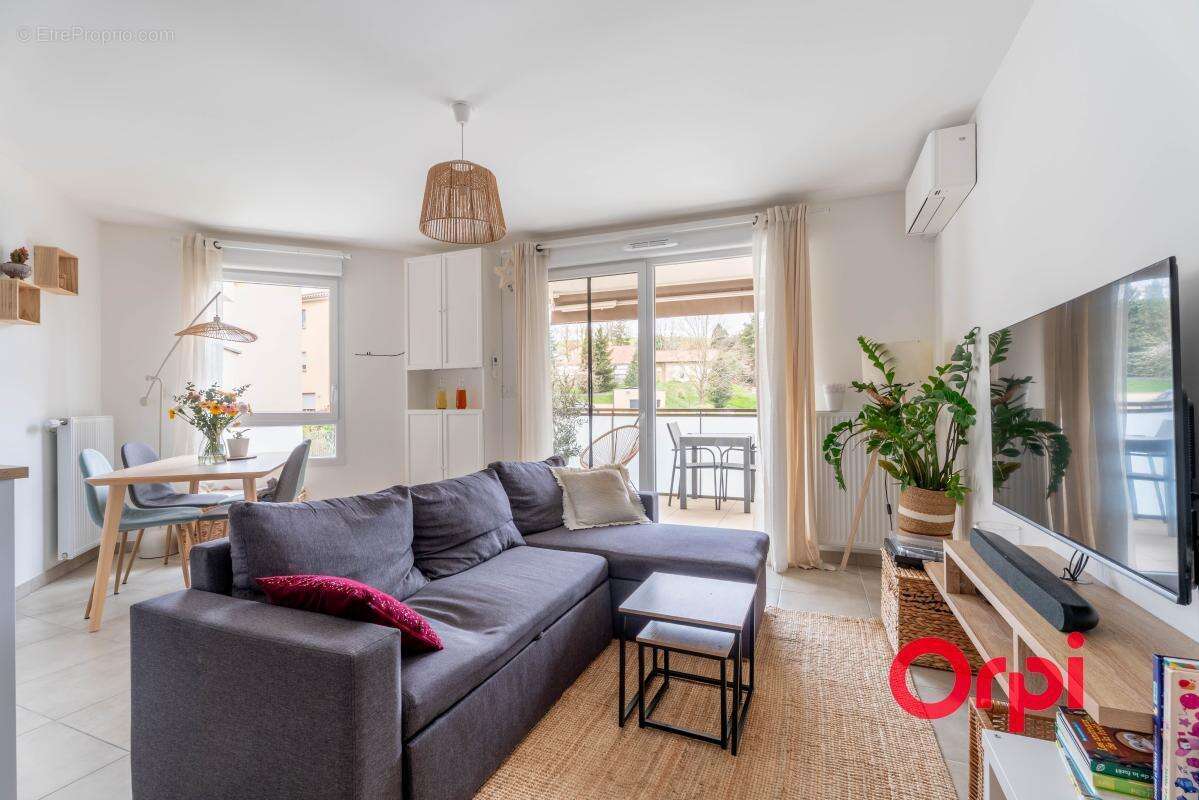 Appartement à FLEURIEUX-SUR-L'ARBRESLE