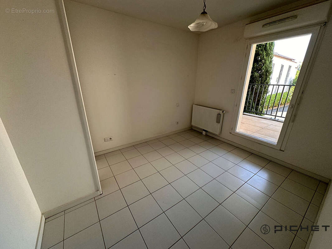 Appartement résidence récente - Quartier recherché - photo 10