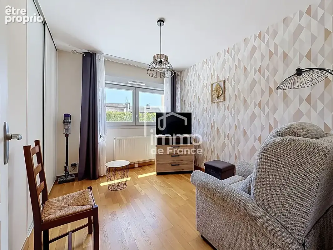 Appartement Oyonnax 3 pièce(s) 67,30m2 - photo 7
