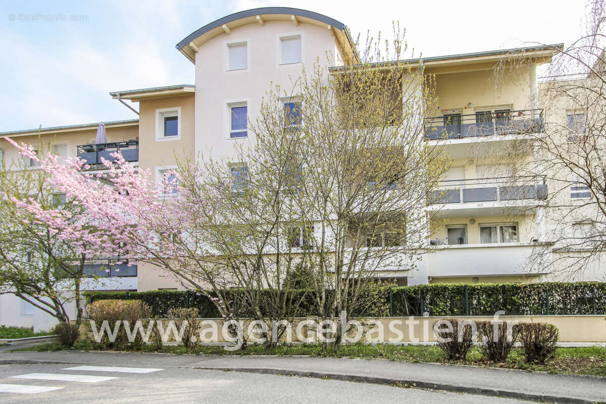 Appartement à ORNEX