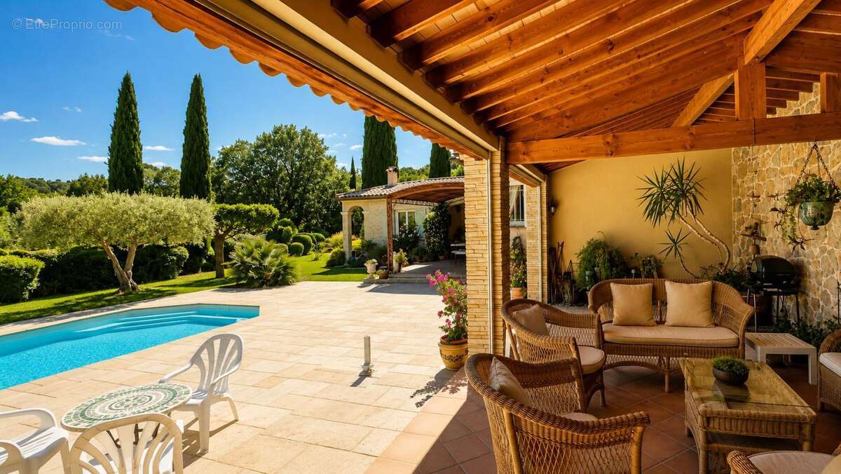 Maison à SALERNES