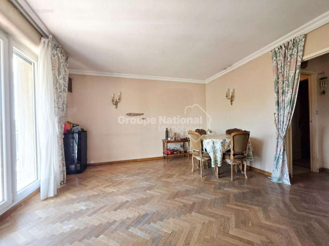 Appartement à MARSEILLE-13E