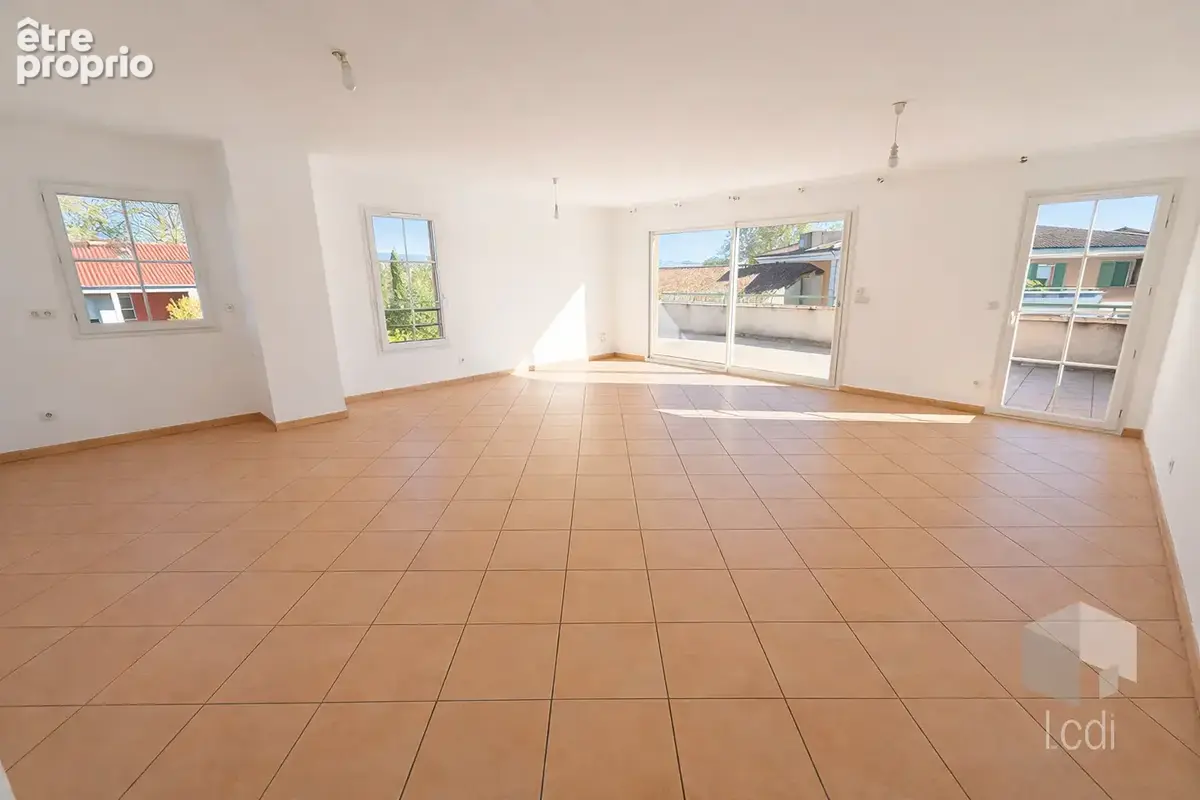 MONTELIMAR, appartement de 120 m2, 4 chambres - photo 5