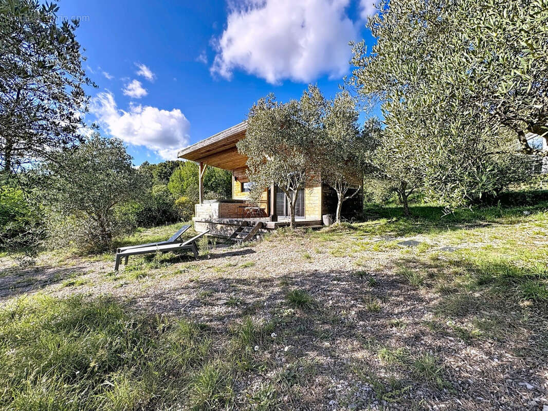 Maison à VAUVENARGUES