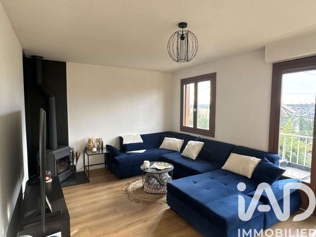 Photo 2 - Maison à MONTLHERY