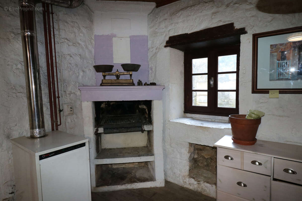 Maison à SAINT-PORCHAIRE