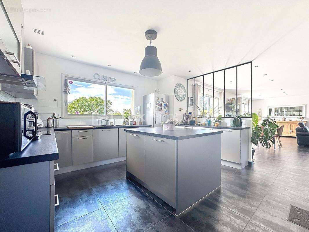 Trés belle et spacieuse maison contemporaine - photo 7