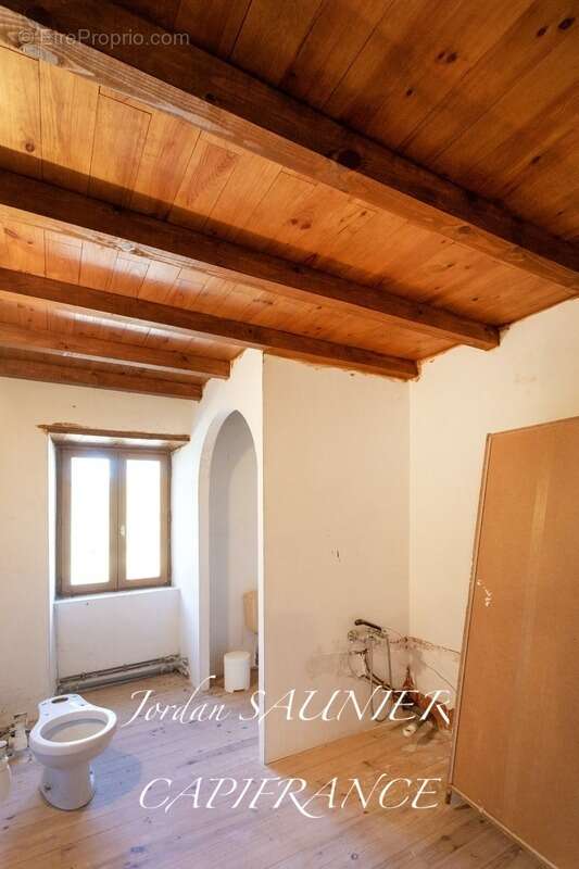 Maison à SAINT-JULIA