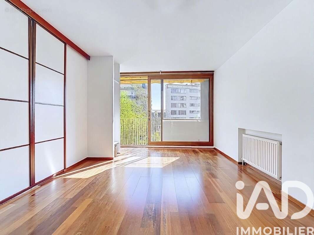 Photo 3 - Appartement à PARIS-16E