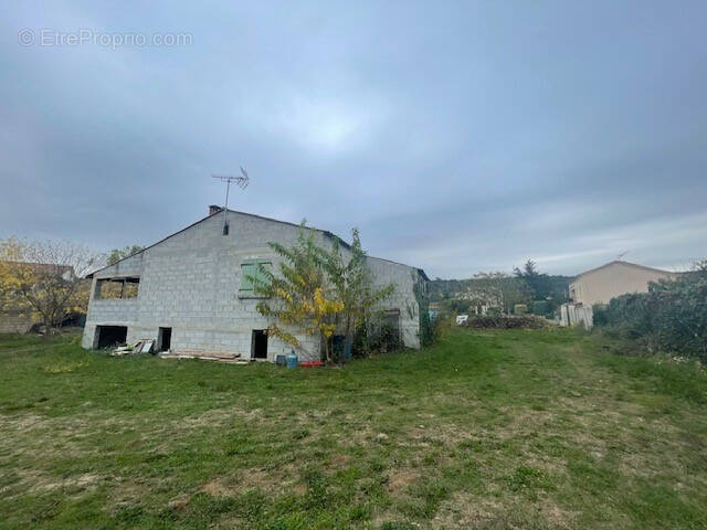 Maison à SAINT-MARTIN-DE-VALGALGUES