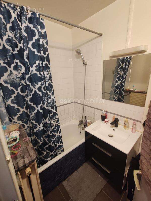 Appartement à LE PLESSIS-BELLEVILLE