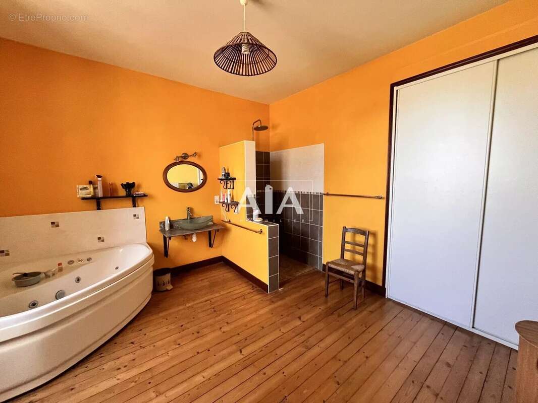 Maison à MAINE-DE-BOIXE