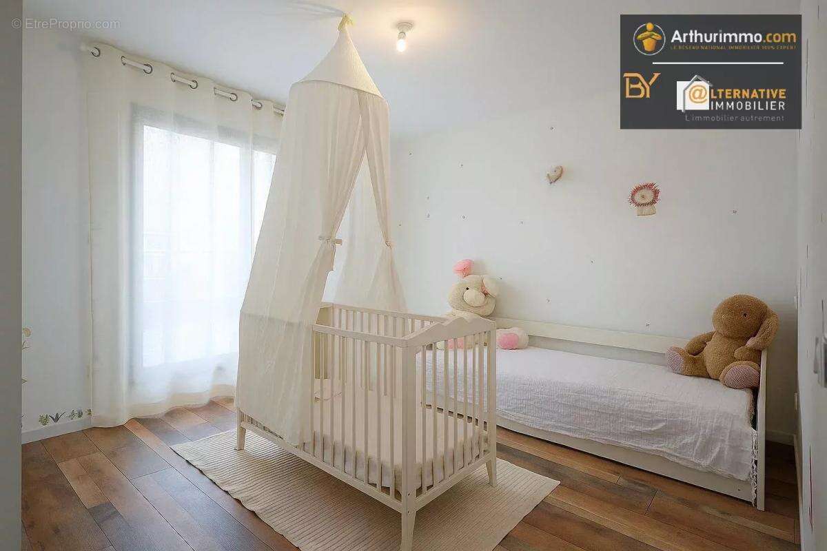 Maison à SAINT-ERBLON