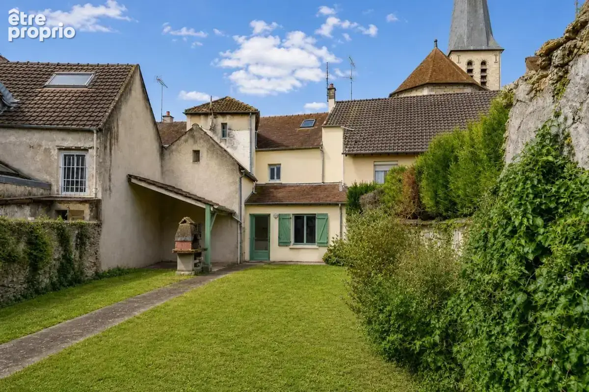 Maison de caractère avec jardin - 104 m2 - Villeneuve-le-Comte - photo 17
