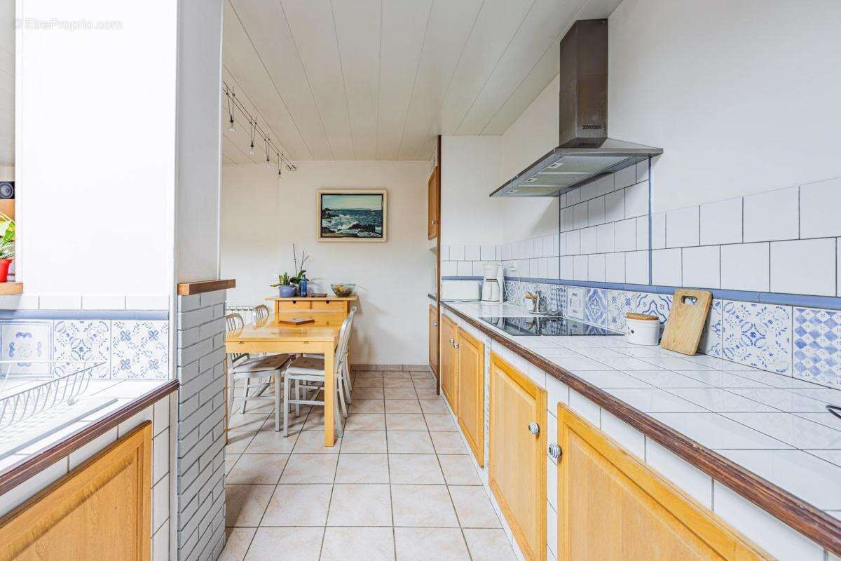 Maison à LA GARENNE-COLOMBES