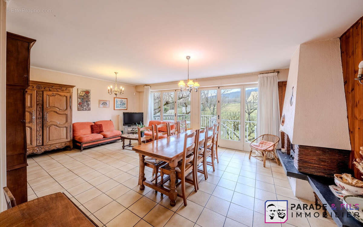 Maison à LAY-SAINT-CHRISTOPHE