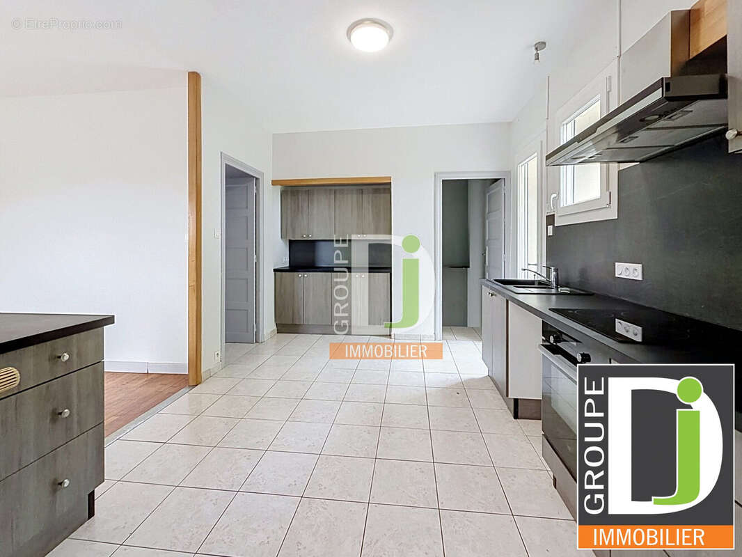 Maison 124 m² à Portes-Les-Valence  - photo 4