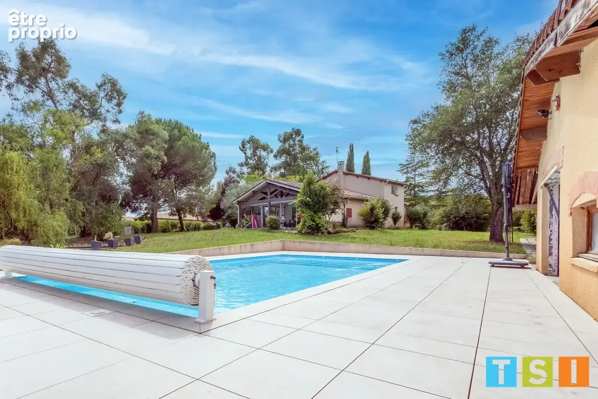 Exclusivité  couladère  propriété avec piscine sur 4 645 m² - photo 2