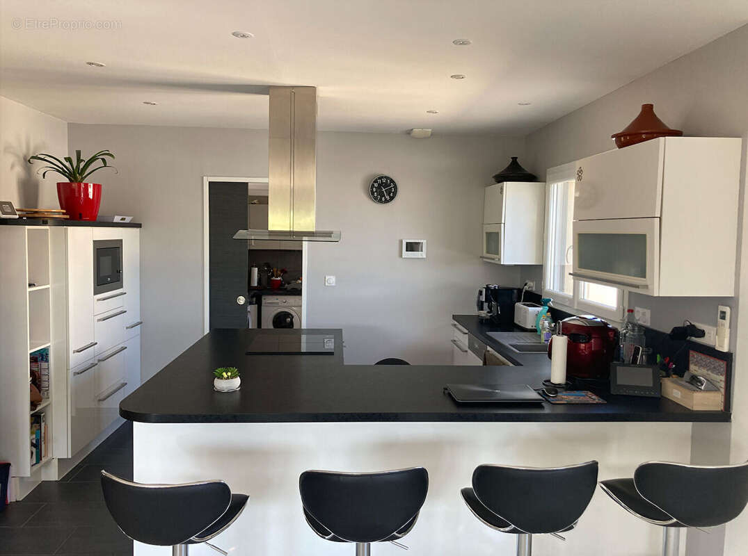 Maison à TONNAY-CHARENTE