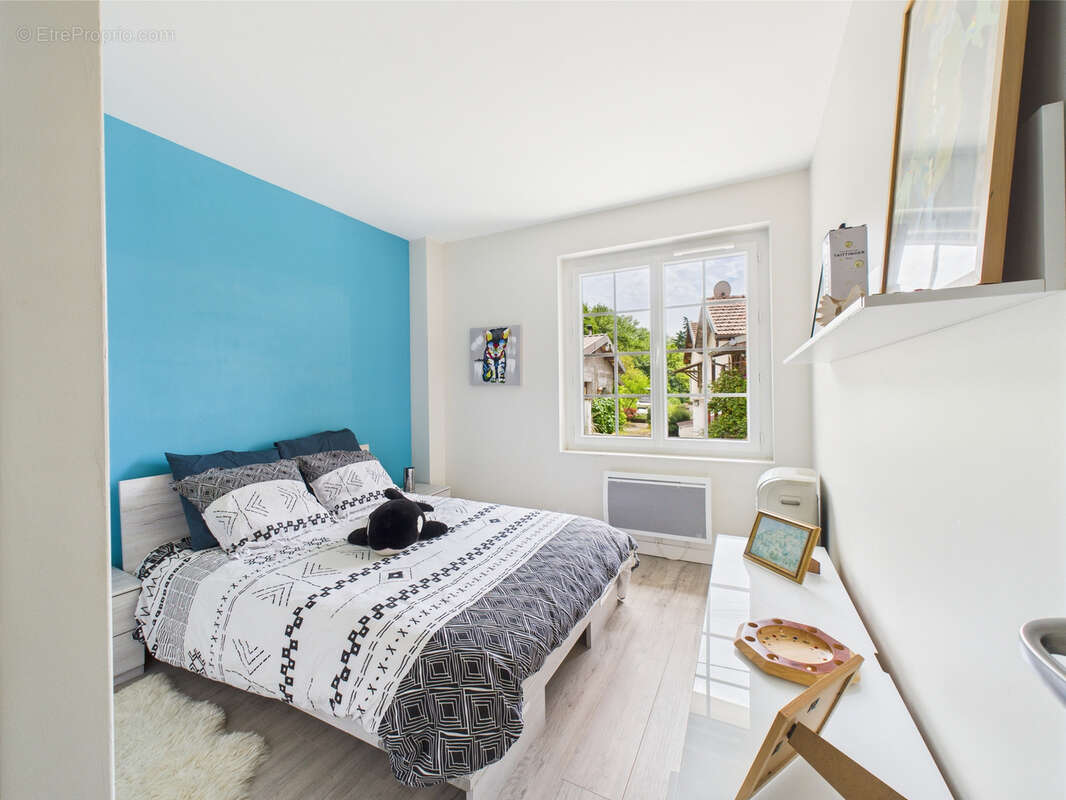 Maison à CHINDRIEUX