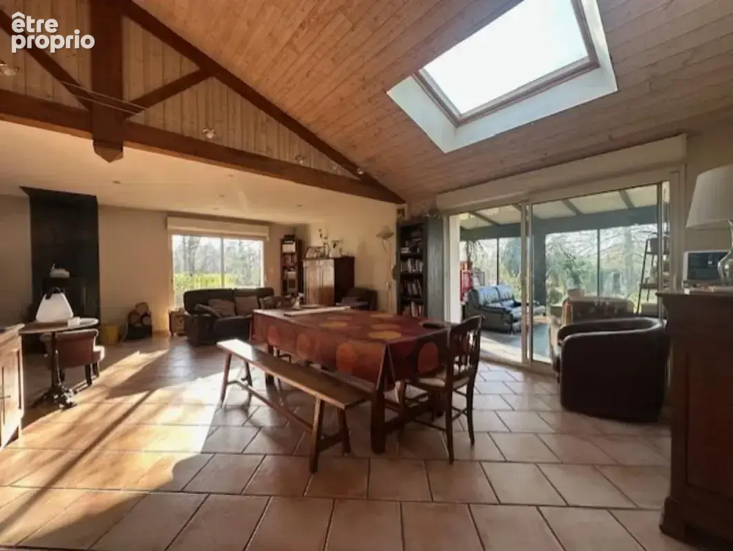 AUBIGNY-LES CLOUZEAUX, Longère 156 m², dépendance, 3569 m² terrain - photo 2