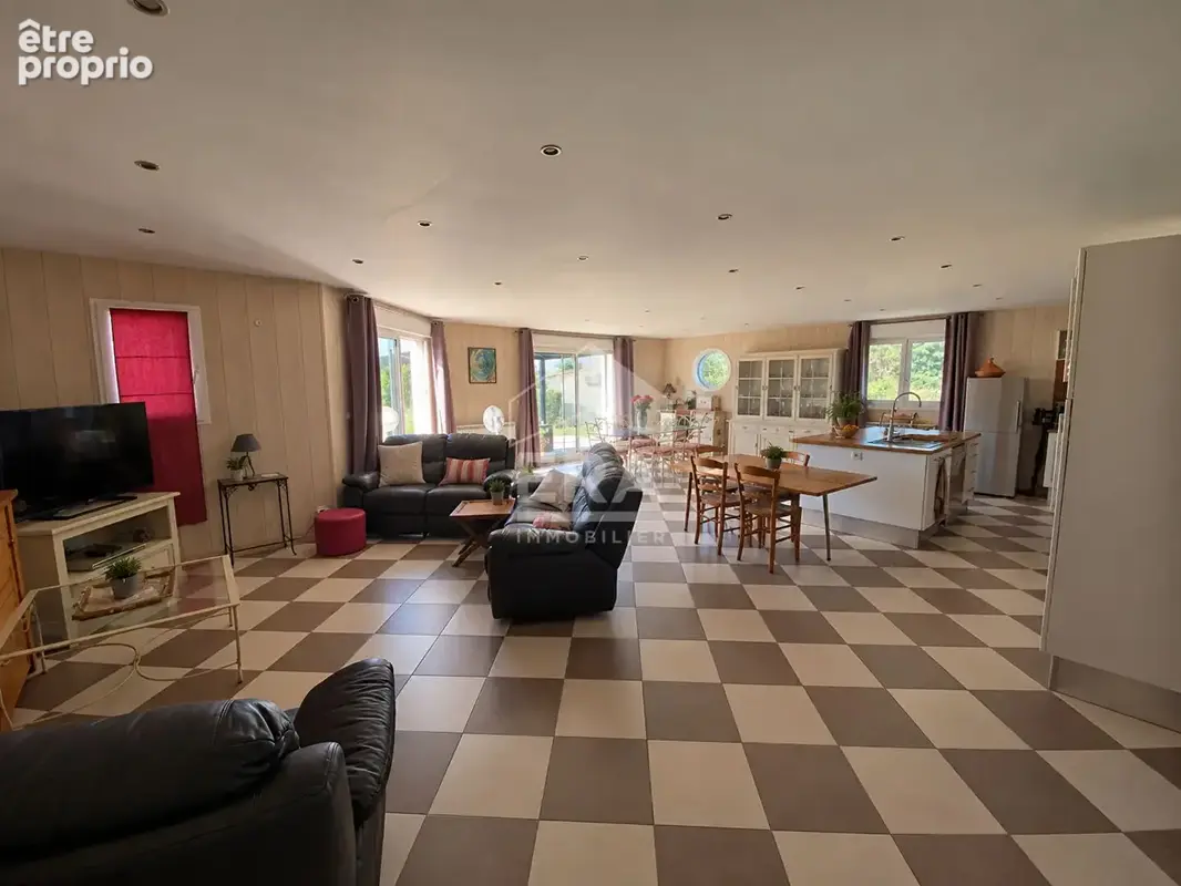 Maison 160m² à saint-georges-des-coteaux - photo 5