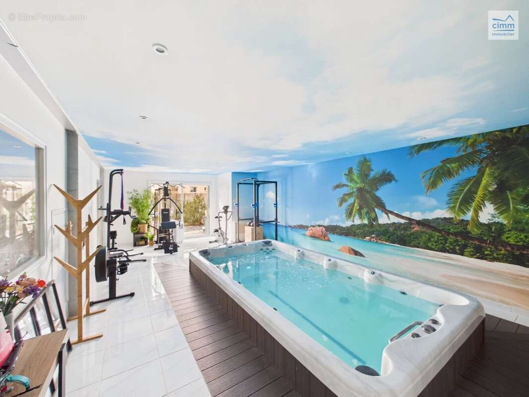 Maison 7 pièces de 248m² sur un terrain de 2067 m² - photo 2