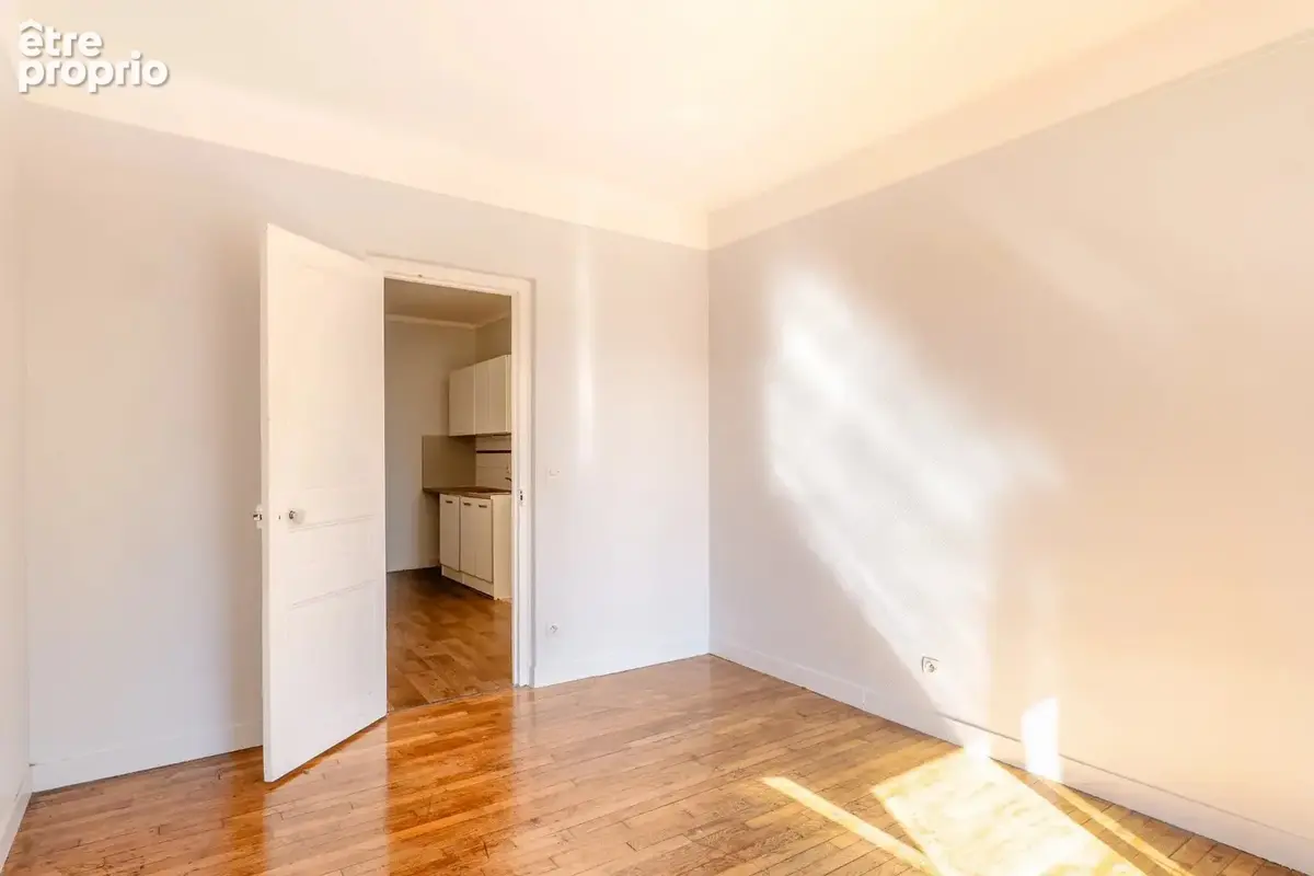 Bagnolet – 2 pièces traversant de 44,54 m² – Bel espace de vie – Ligne 11 à pied - photo 5