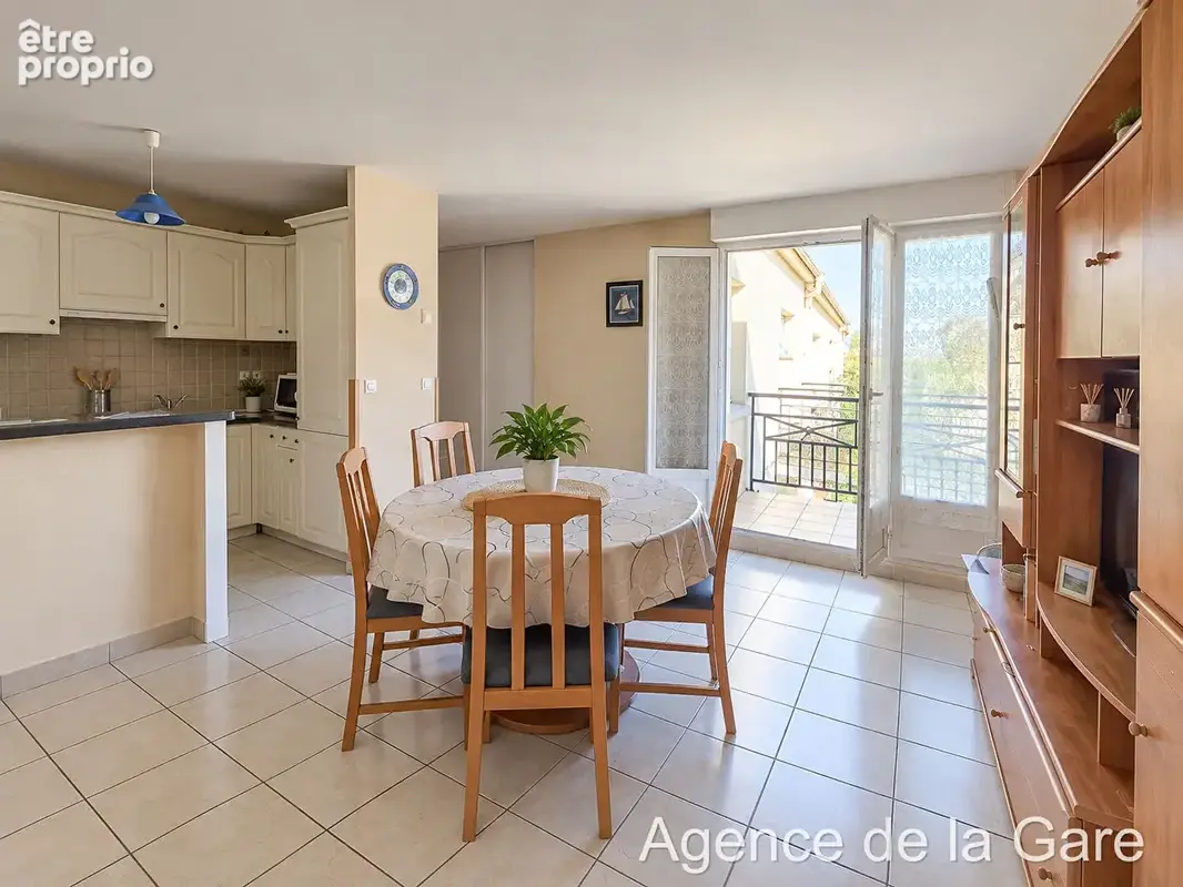 Appartement à SARTROUVILLE