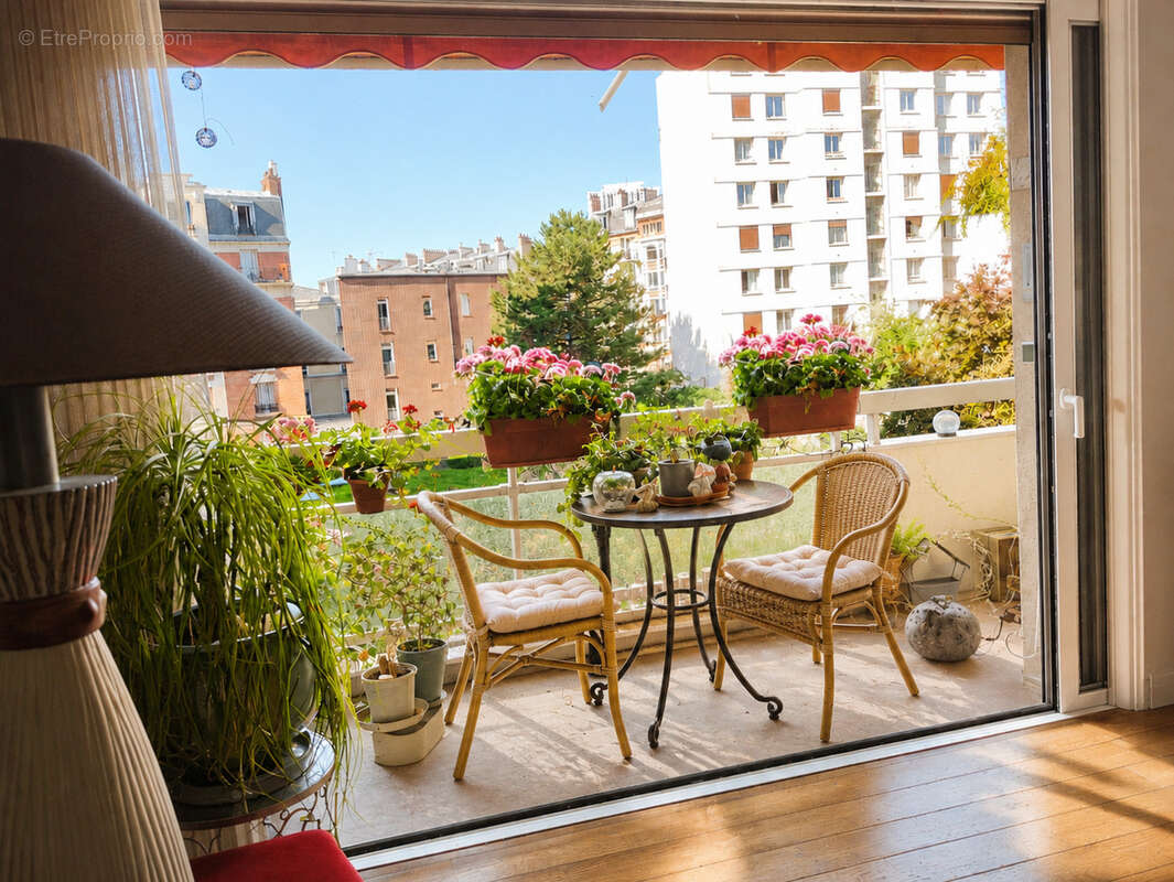 Appartement à PARIS-19E