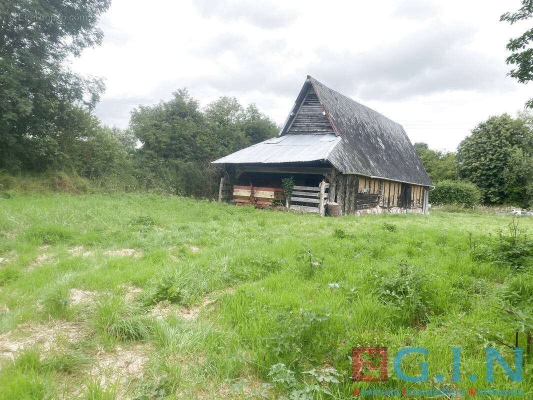 Parking à BOURNEVILLE