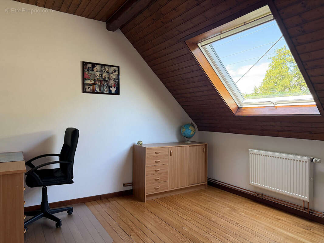 Maison individuelle - 150 m2 - 6 ares 25 - 5 chambres - photo 14