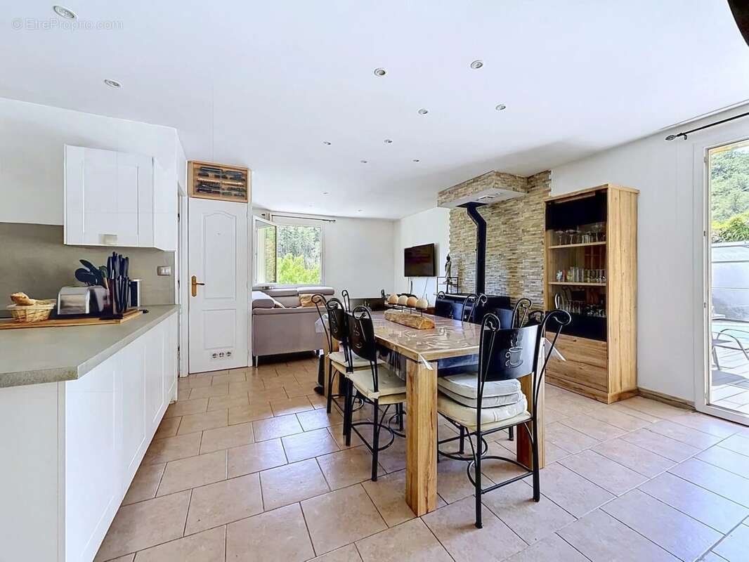 Très jolie maison individuelle de 115m2 avec terrain et piscine - LEVENS - photo 6